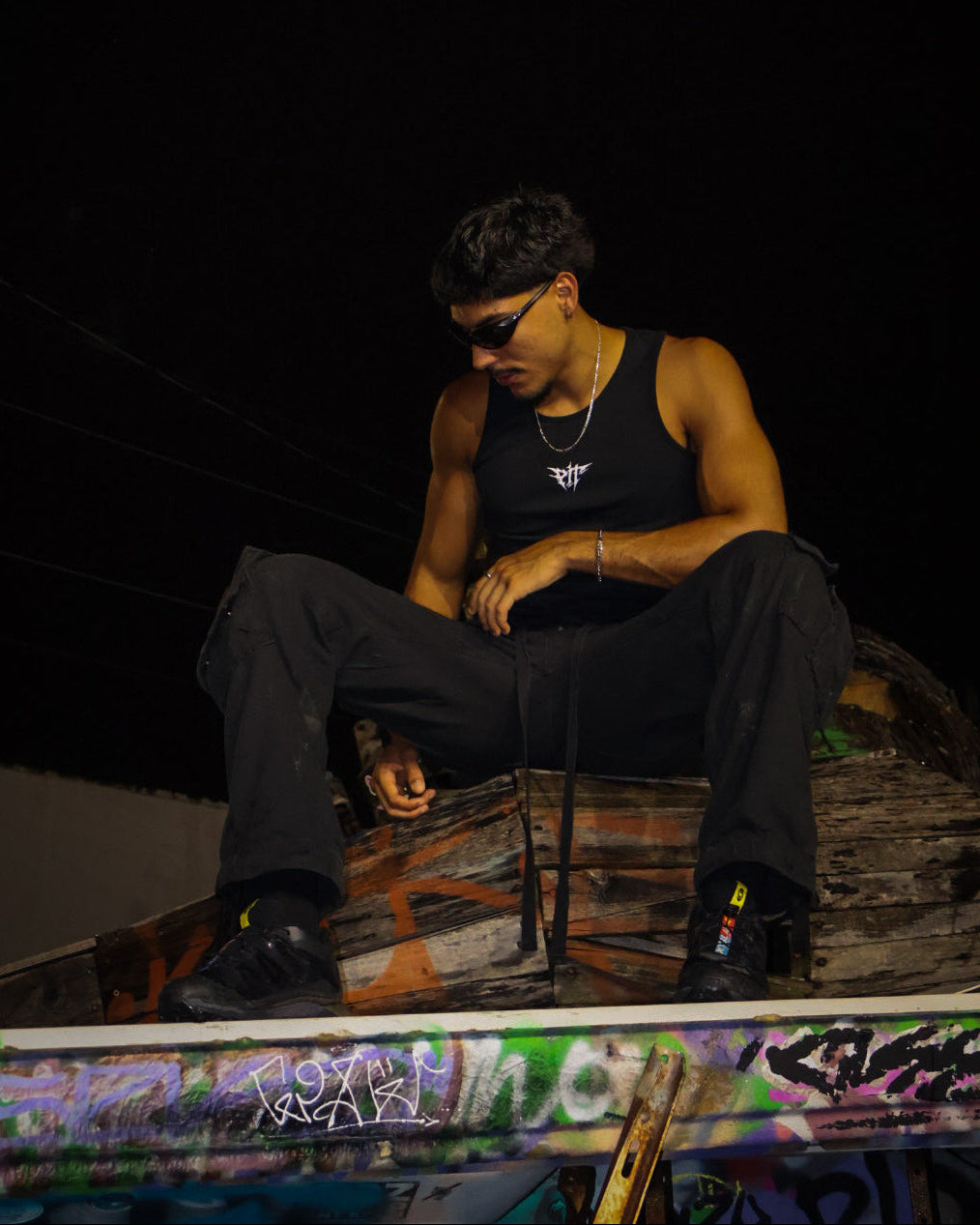 BLACK T-SHIRT – PIT COLLECTION